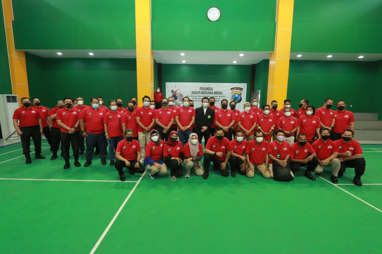 Peringati HPN 2022, Polda Jatim Gelar Turnamen Bulu Tangkis Piala Kapolda Jatim