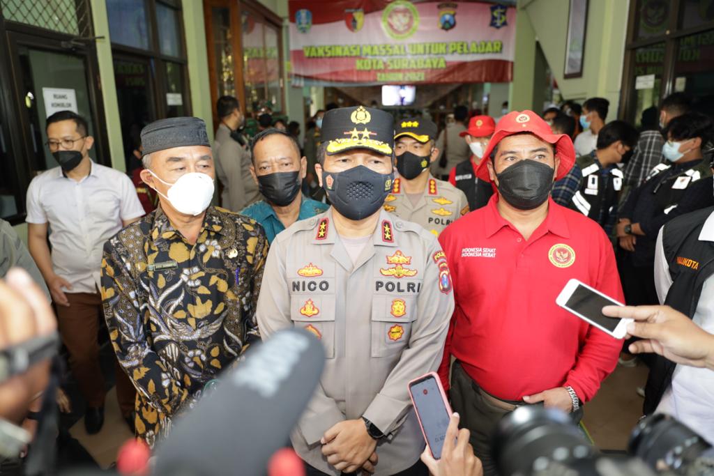 Kapolda Jatim saat cek Vaksinasi: Saya Bangga Jadi Alumni SMPN 1 Surabaya
