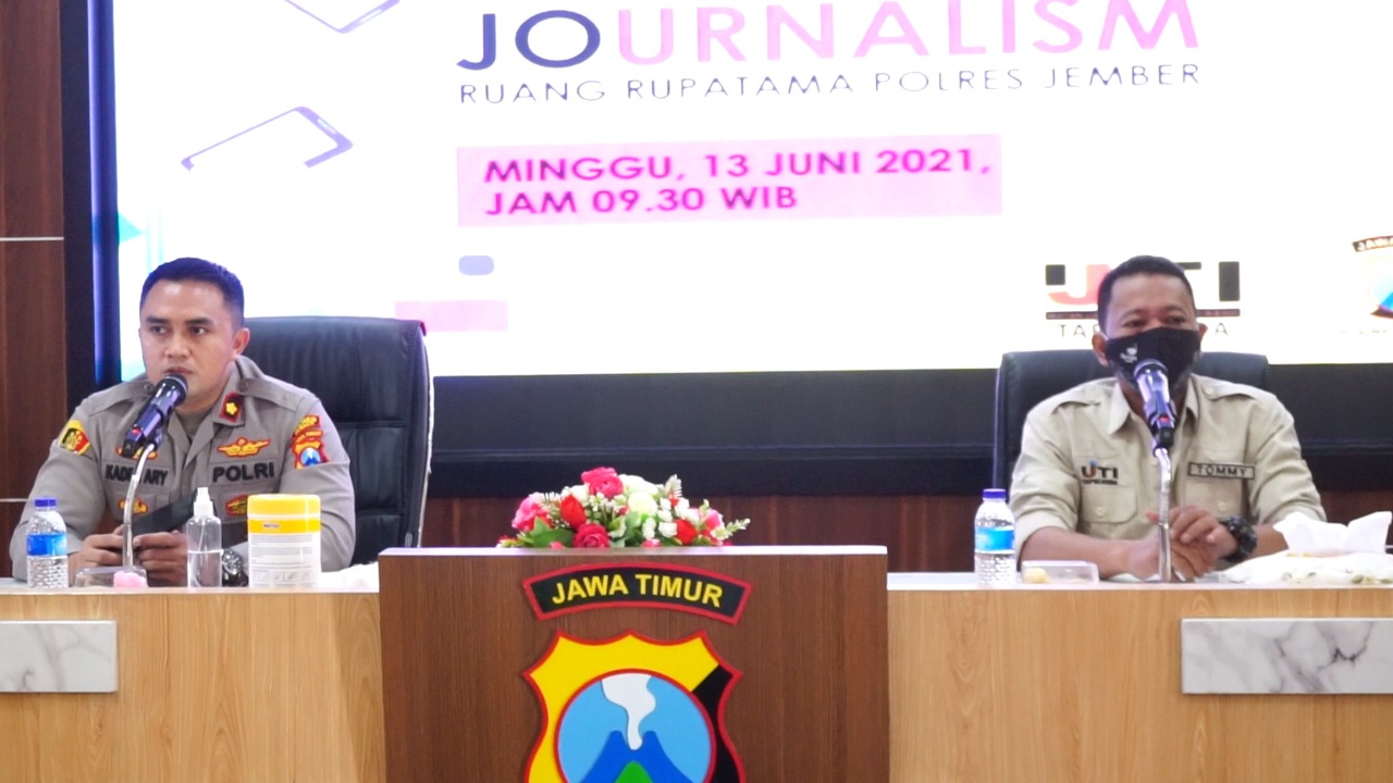 IJTI Jember Inisiasi Training OF Mobile Journalism di Polres Jember