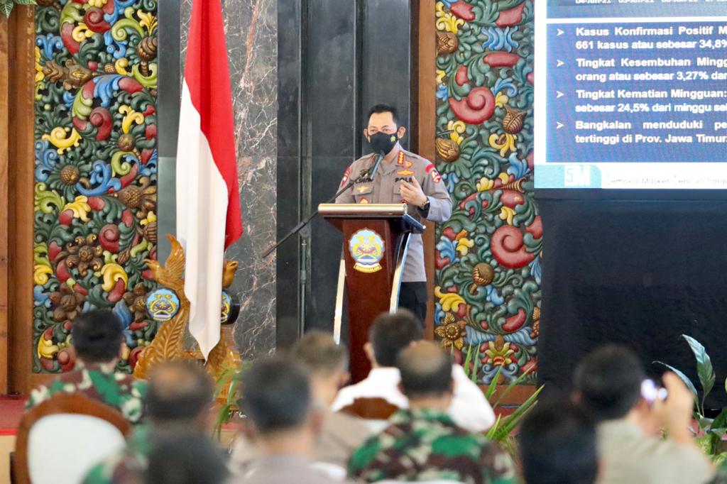 Panglima TNI dan Kapolri Berikan Semangat Petugas dalam Penanganan Covid-19 di Bangkalan