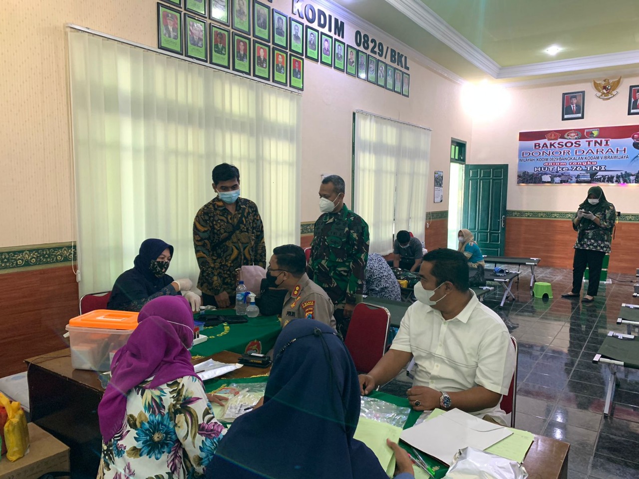 Sinergitas TNI-Polri Solid, Kapolres Bangkalan Donor Darah Jelang HUT TNI Ke-76