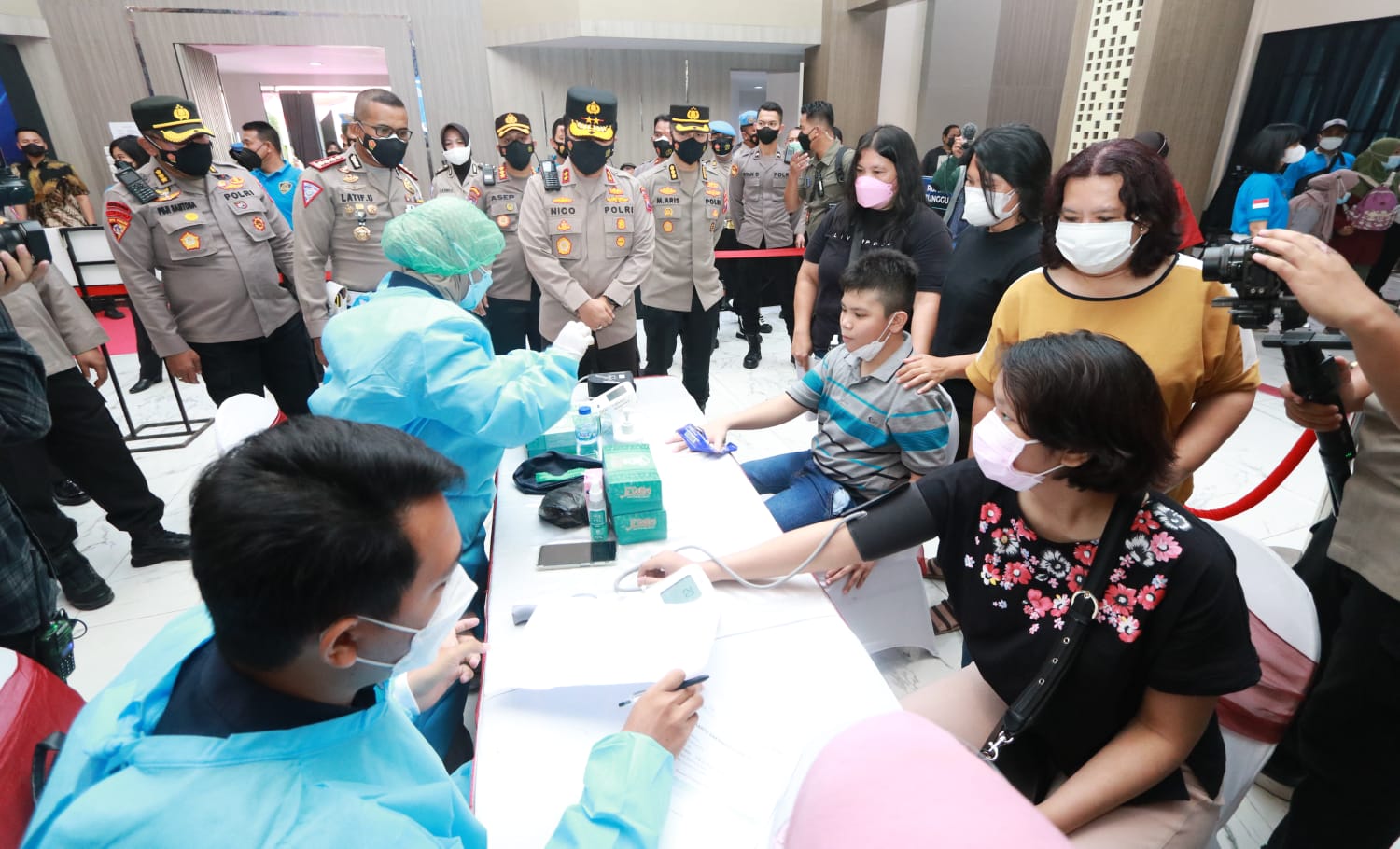 Kapolda Jatim Beri Apresiasi Kepada Akpol 95 Patriatama Berbakti di Masa Pandemi, Menggelar Vaksinasi Bagi Penyandang Disabilitas