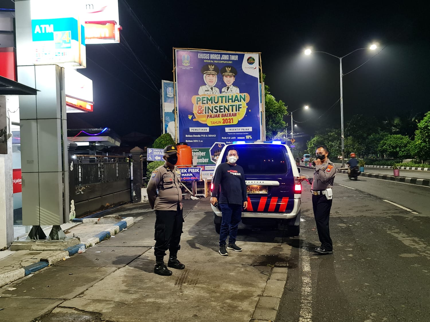 Polsek Kenjeran Gelar Patroli Malam Di Gerai ATM, Antisipasi Kriminalitas