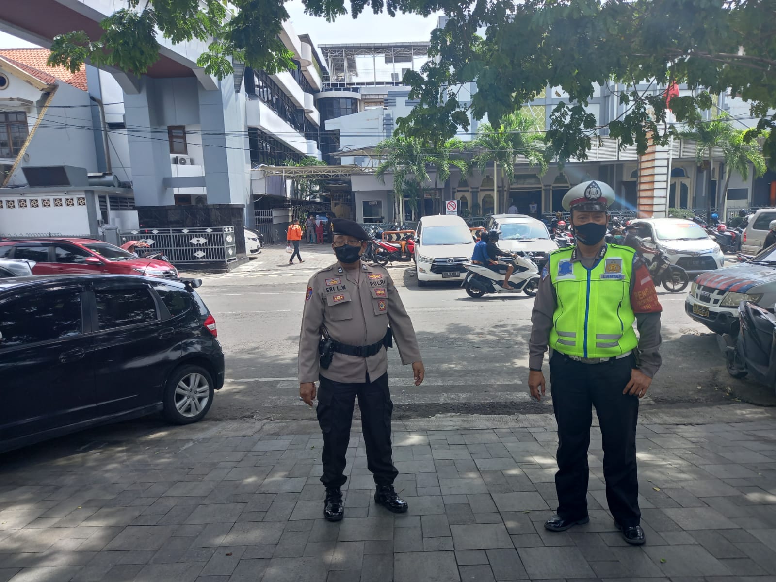 Polsek Pabean Cantikan Gelar Patroli Siang di Rumah Sakit Al Irsyad, Antisipasi Kerawanan