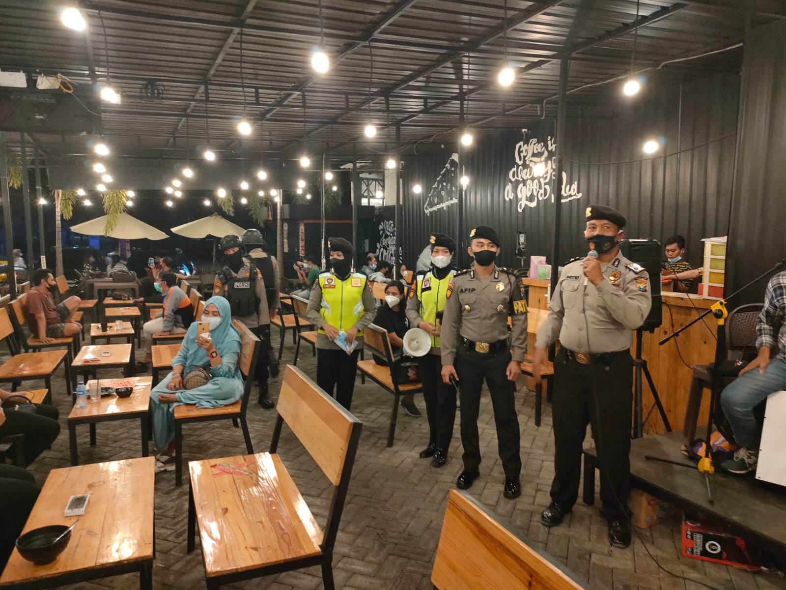 Antisipasi Varian Omicron, Polda Jatim Laksanakan Giat Patroli KRYD