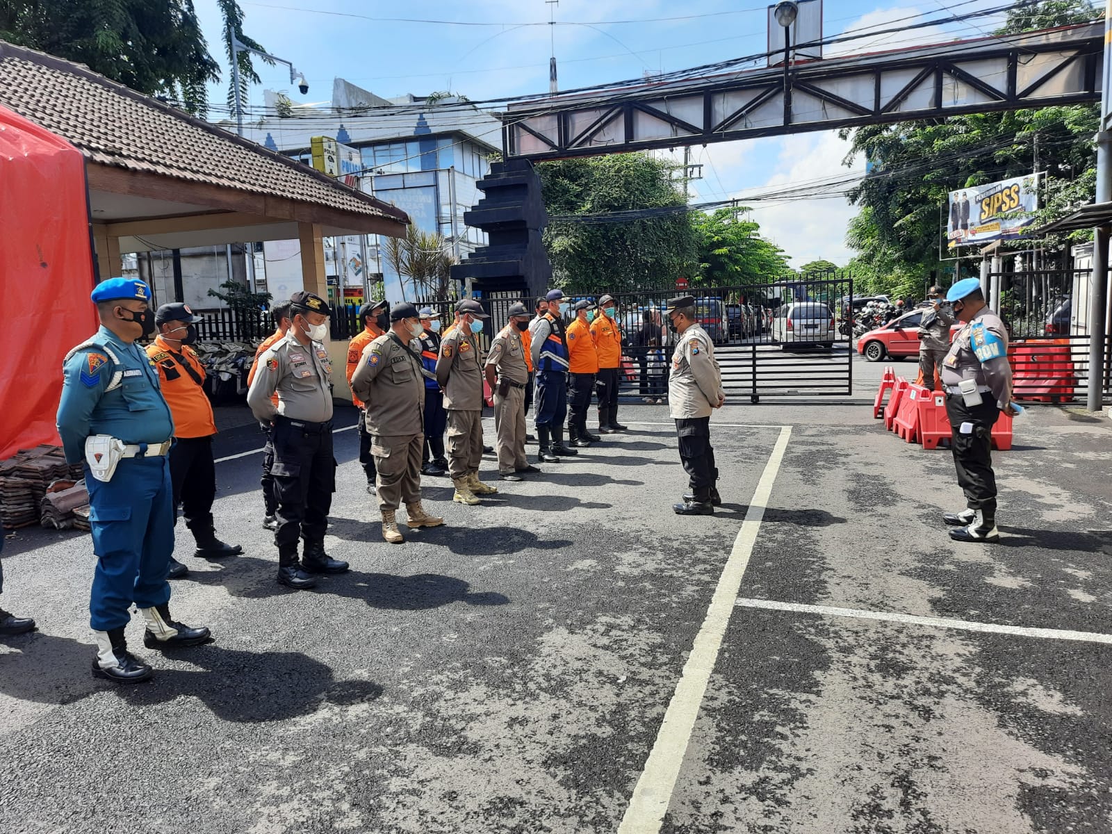 Polres Pelabuhan Tanjung Perak Gelar Operasi Yustisi Pendisiplinan Protokol Kesehatan, Pastikan Seluruh Masyarakat Sudah Patuhi Peraturan