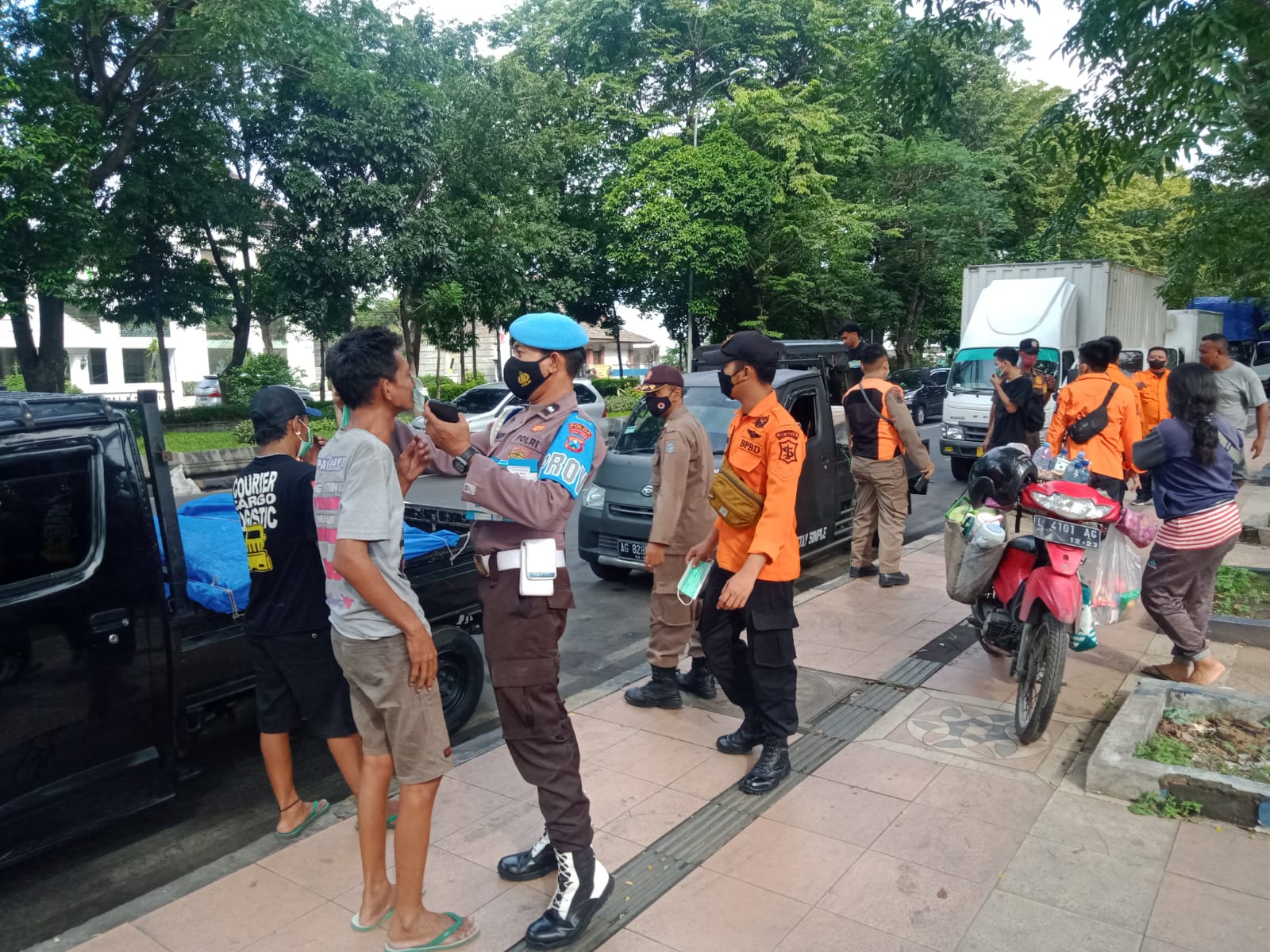 Polres Pelabuhan Tanjung Perak Laksanakan Operasi Yustisi Dalam Rangka Penegakan Protokol Kesehatan