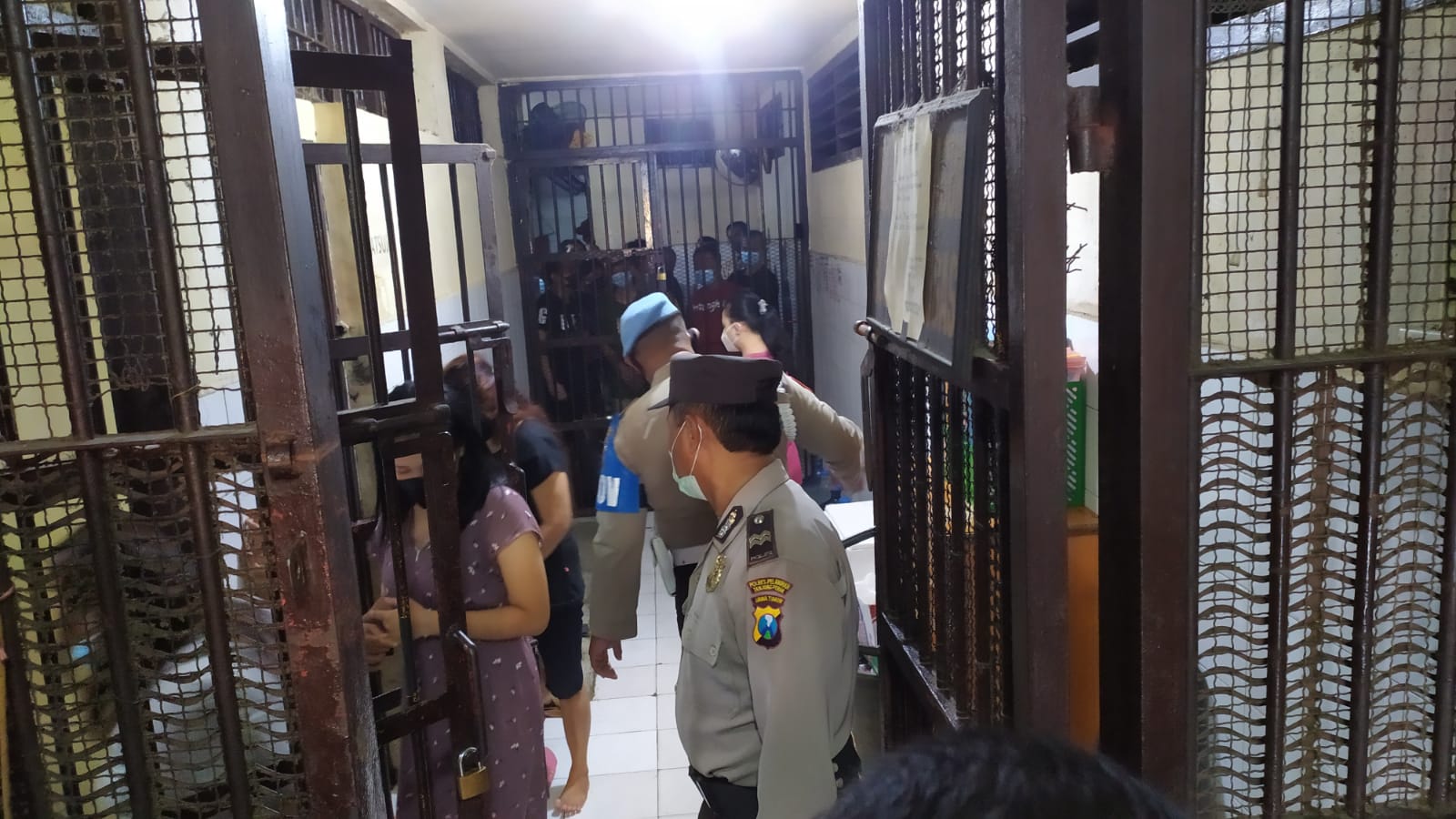 Polres Pelabuhan Tanjung Perak Cek Kondisi Tahanan, Pastikan Jumlah Lengkap