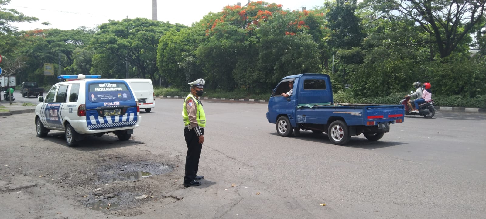 Polsek Asemrowo Lakukan Patroli Antisipasi 3C di Jalan Kalianak Margomulyo