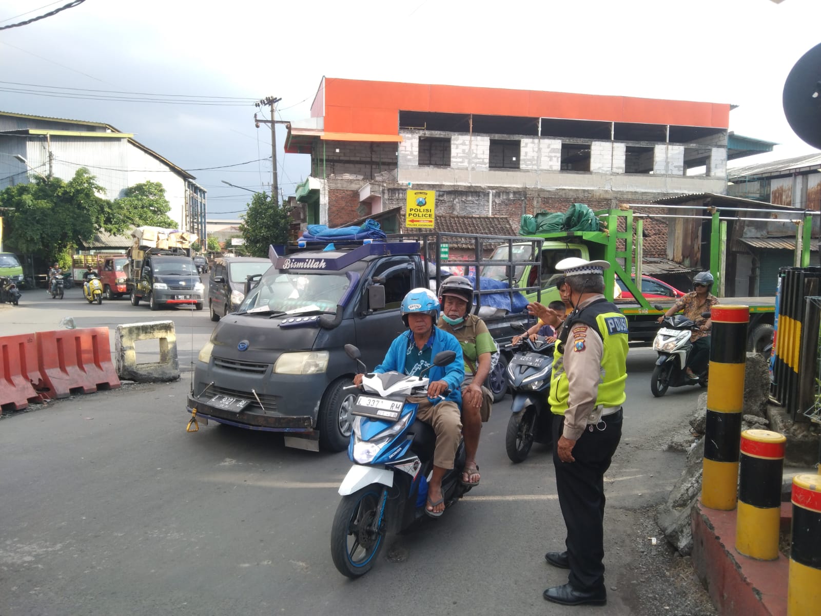 Polres Pelabuhan Tanjung Perak Laksanakan Patroli Kalam Ramadhan, Situasi Terpantau Aman Terkendali