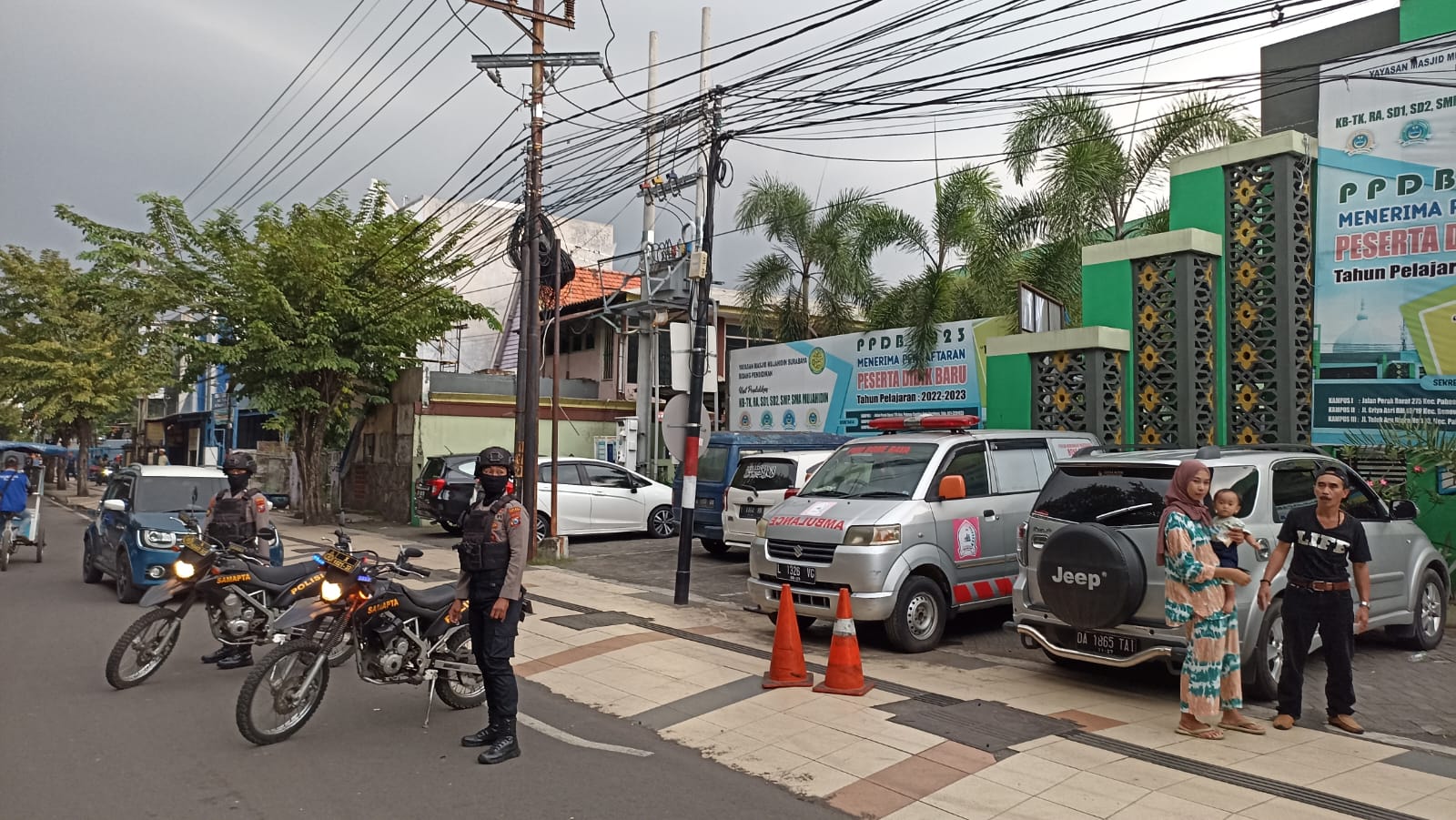 Sat Samapta Polres Pelabuhan Tanjung Perak Laksanakan Patroli Dialogis Antisipasi Kerawanan 3C
