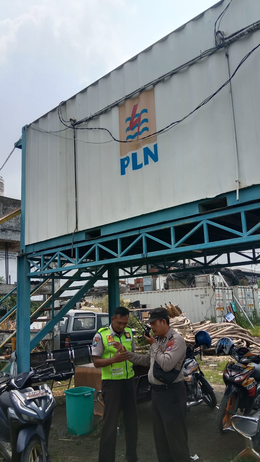 Polsek Asemrowo Laksanakan Patroli Pengamanan di PLN, Waspada Adanya Kerawanan 3C