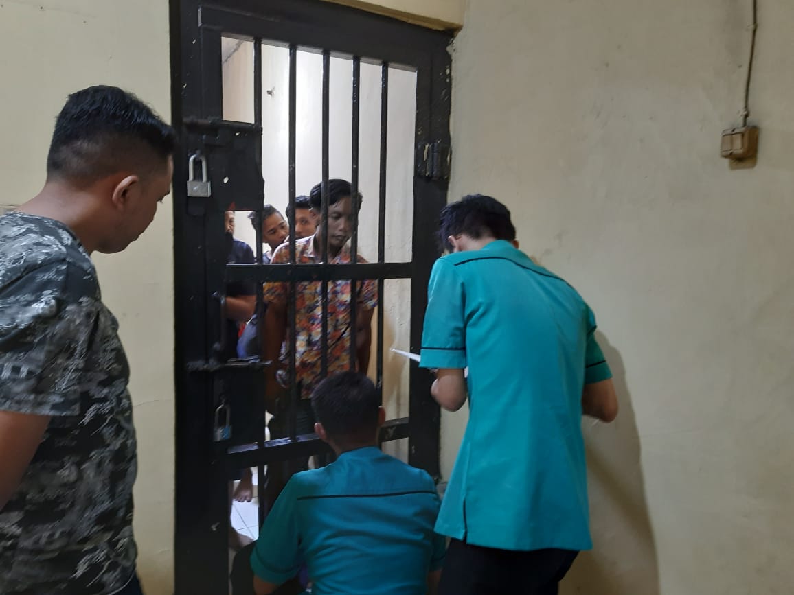 Polsek Semampir Laksanakan Pendampingan Dokkes Polres Pelabuhan Tanjung Perak Cek Kesehatan Tahanan