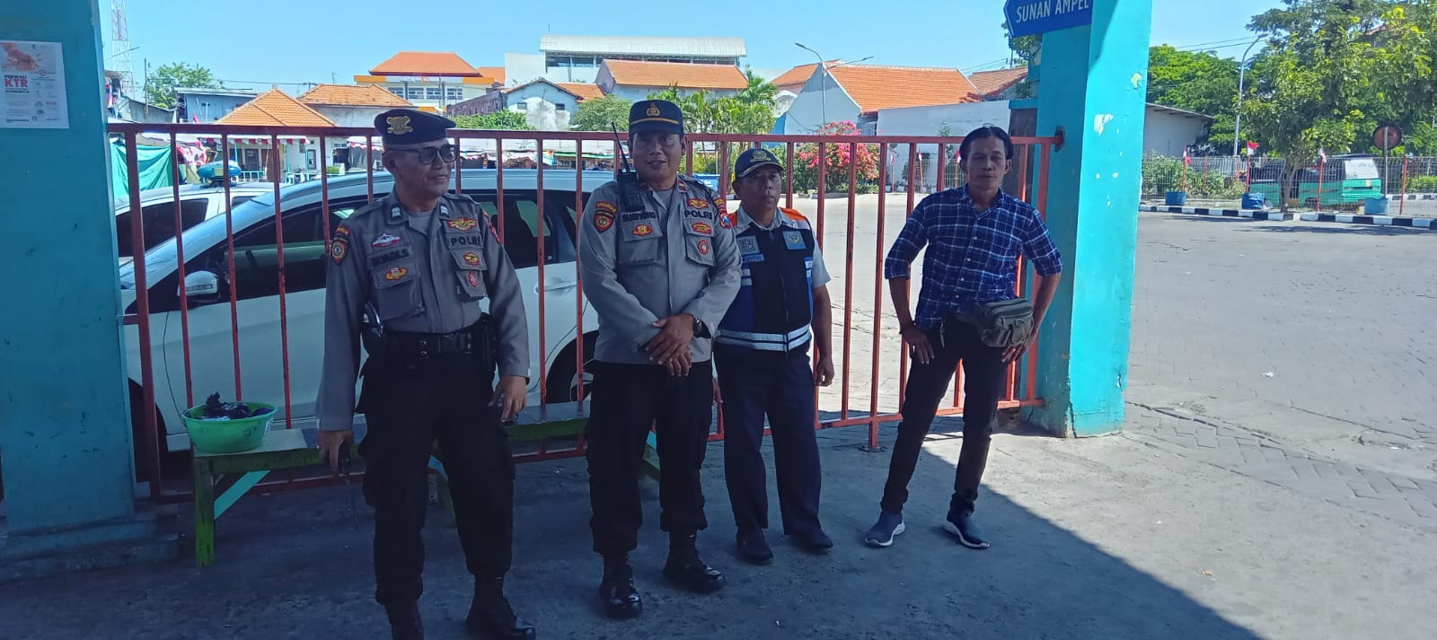 Polsek Semampir Laksanakan Patroli Keamanan di Terminal Ampel, Antisipasi Potensi Kerawanan 3C