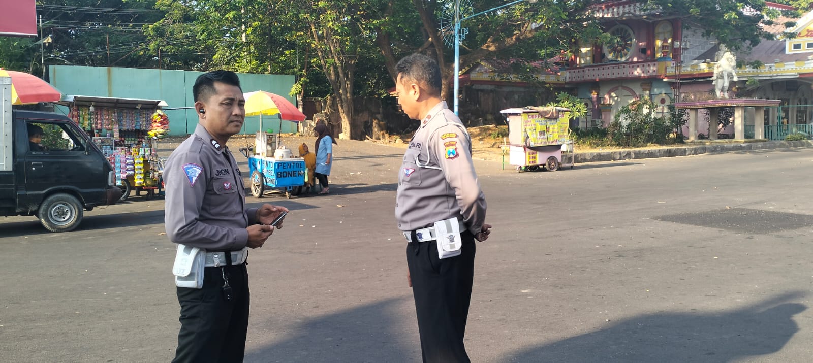 Polsek Kenjeran Pantau Keamanan di Kenjeran Park, Antisipasi Gangguan Kamtibmas