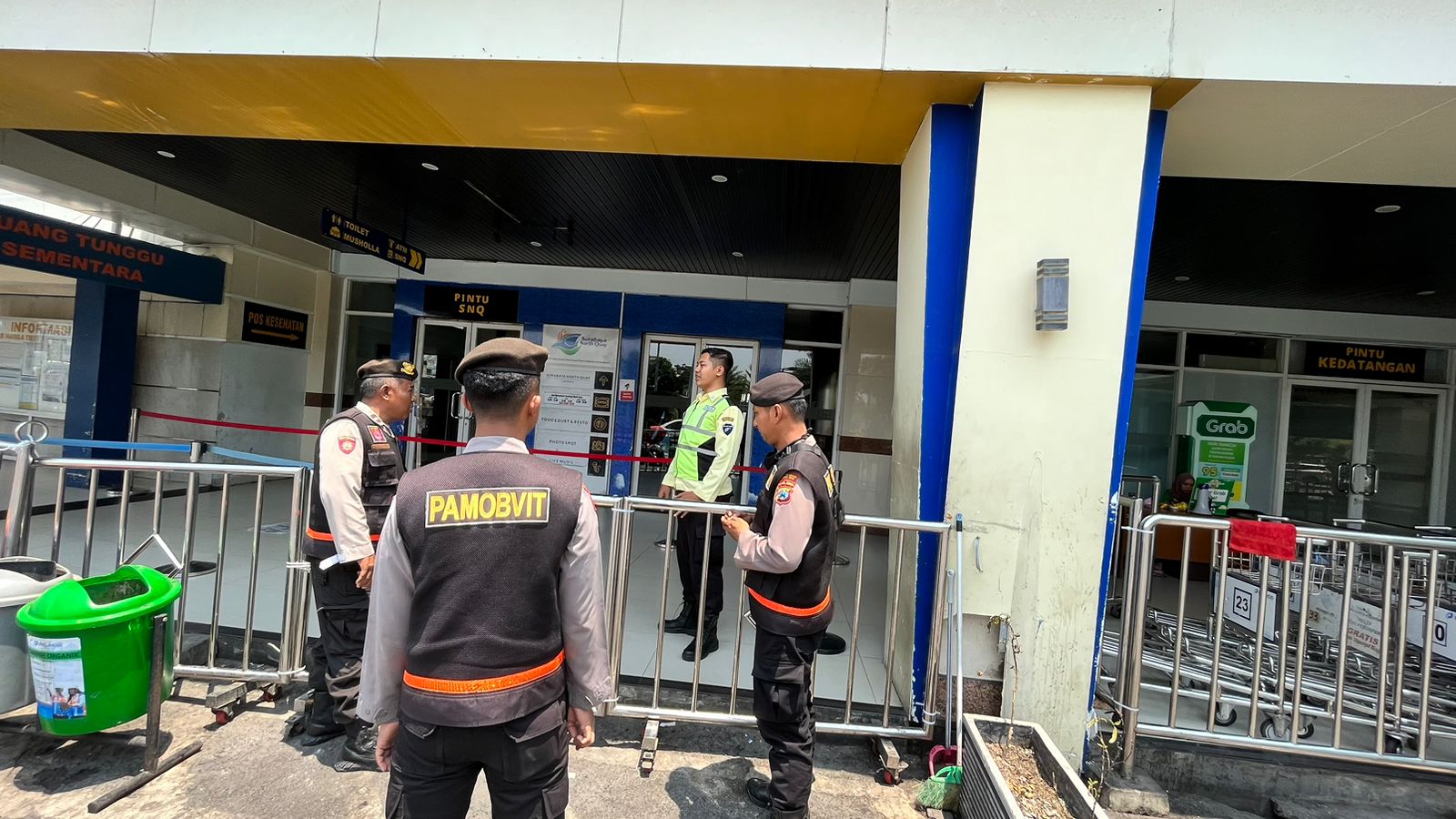 Anggota Unit Pam Obvit Pelabuhan Tanjung Perak Melaksanakan Koordinasi Patroli Bersama, Antisipasi Rawan 3C di Lokasi Potensial