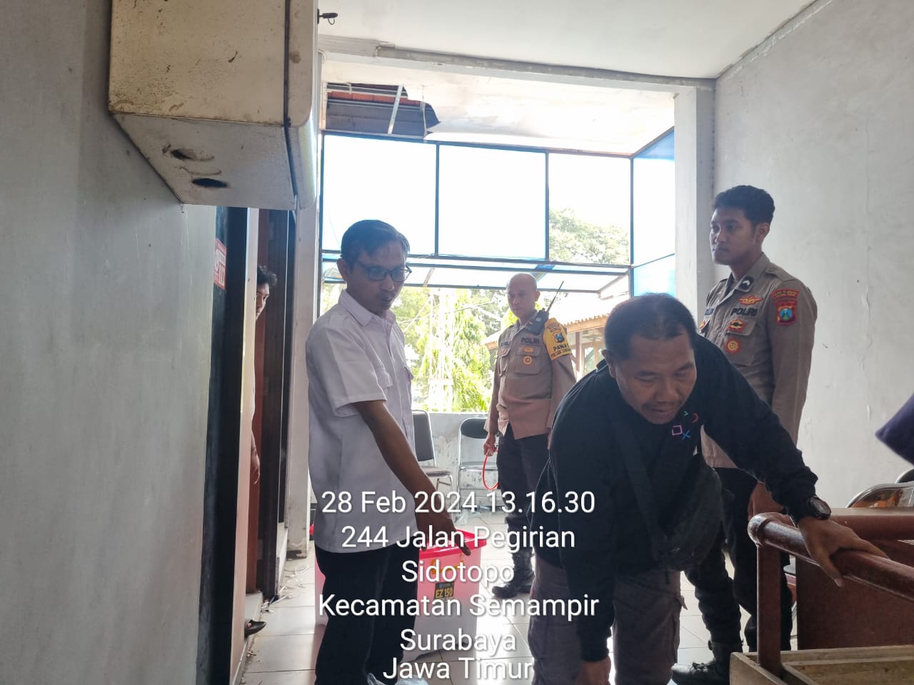 Polsek Semampir Amankan Pengeluaran C Hasil di Kelurahan Wonokusumo