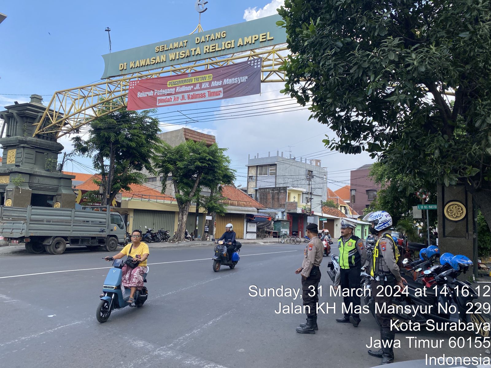 Polsek Semampir, Pol PP, dan TNI Bersinergi dalam Apel Penertiban PKL di Jalan KH Mansyur