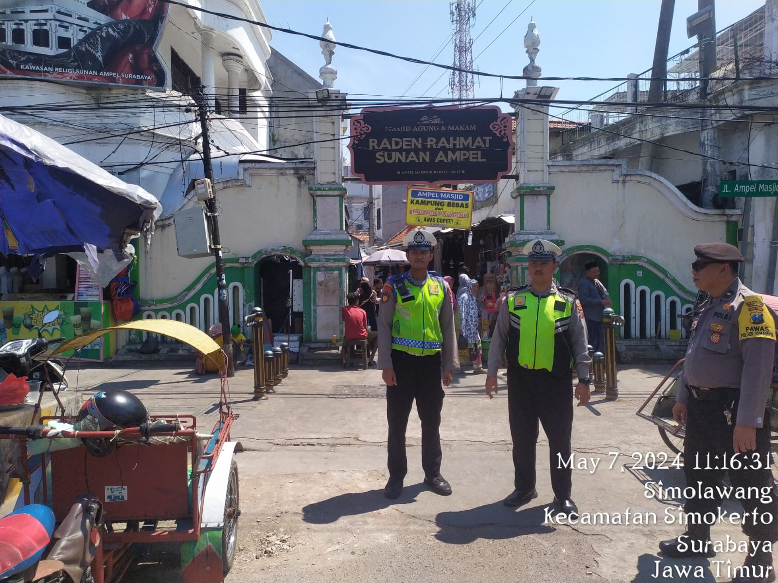 Polsek Semampir Laksanakan Patroli Keamanan di Wisata Religi Ampel, Cegah Adanya Tindak Kriminalitas