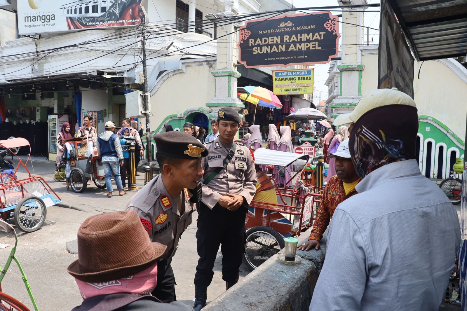 Polsek Semampir Laksanakan Pengamanan Wisata Religi Ampel, Cegah Tindak Kriminal 3C