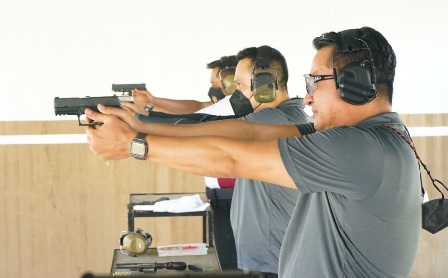 Tekan Angka Kriminal Di Wilayah Polres tg Perak, Kapolres Serta Perwira Jajaran Tingkatkan Skill Menembak